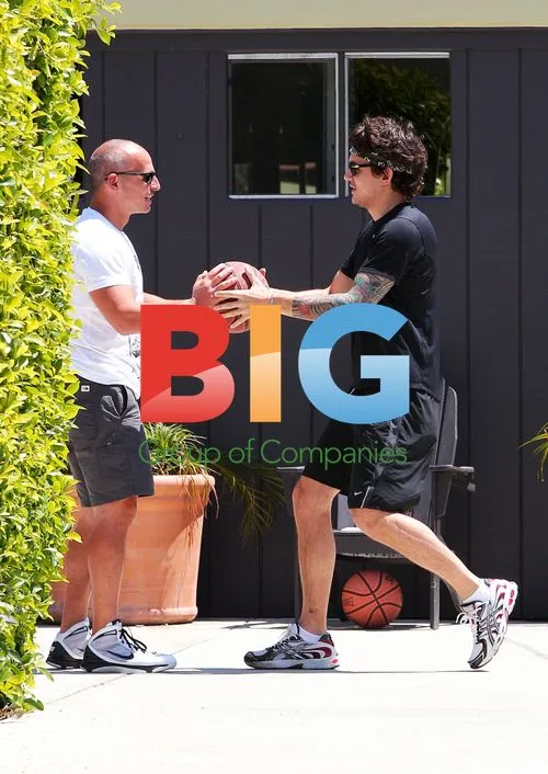 John Mayer Plays Basketball with Trainer