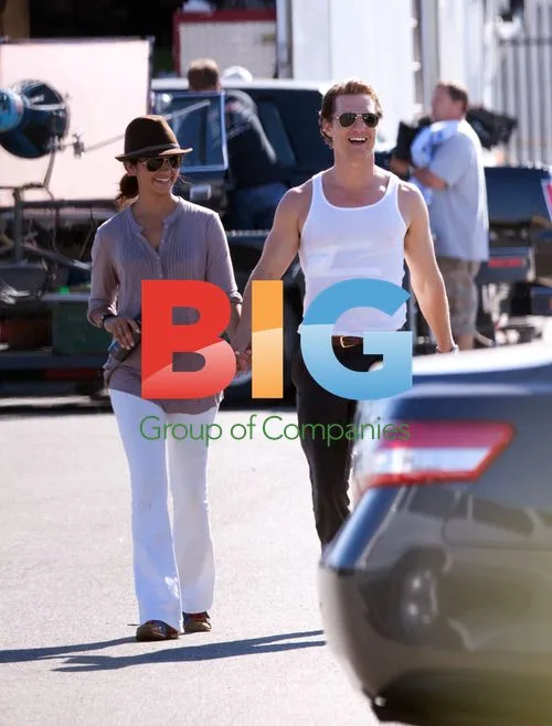 Mathew McConaughey on film set with family