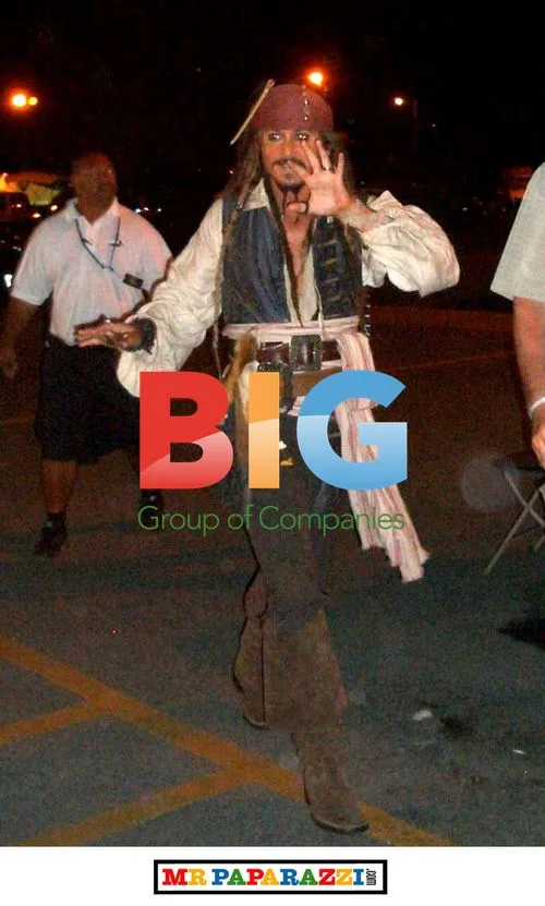 Johnny Depp Filming "Pirates" in Hawaii