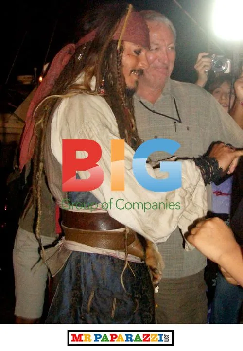 Johnny Depp Films 'Pirates' in Hawaii