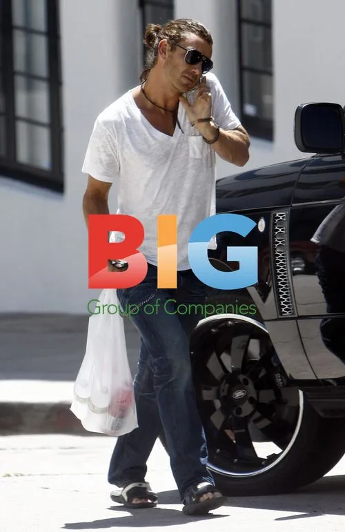 Gavin Rosedale Running Errands in LA