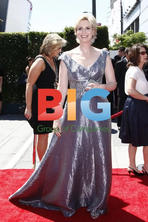 Jane Lynch at 2010 Creative Arts Emmys
