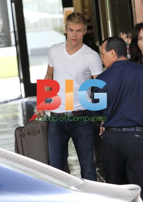 Derek Hough Leaves Cheryl Cole\'s Apartment