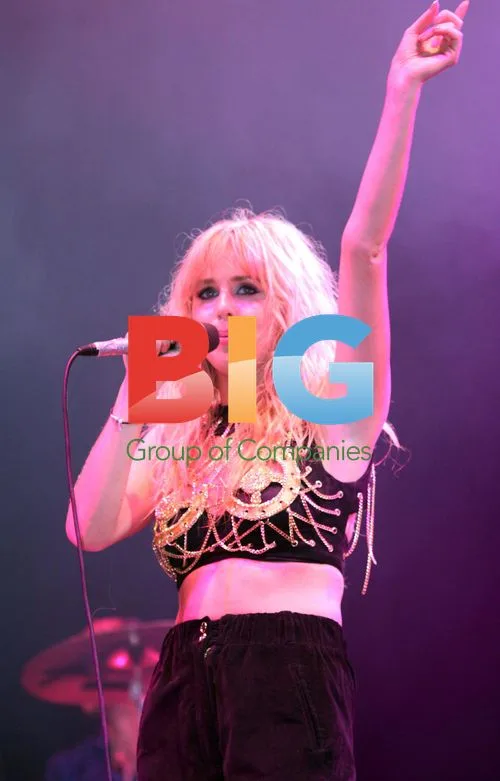Diana Vickers Performs at V Festival