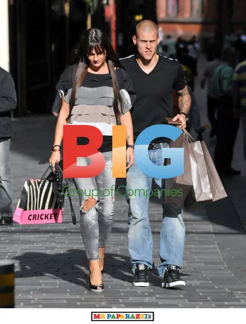 Martin Skrtel and Girlfriend Shopping in Liverpool