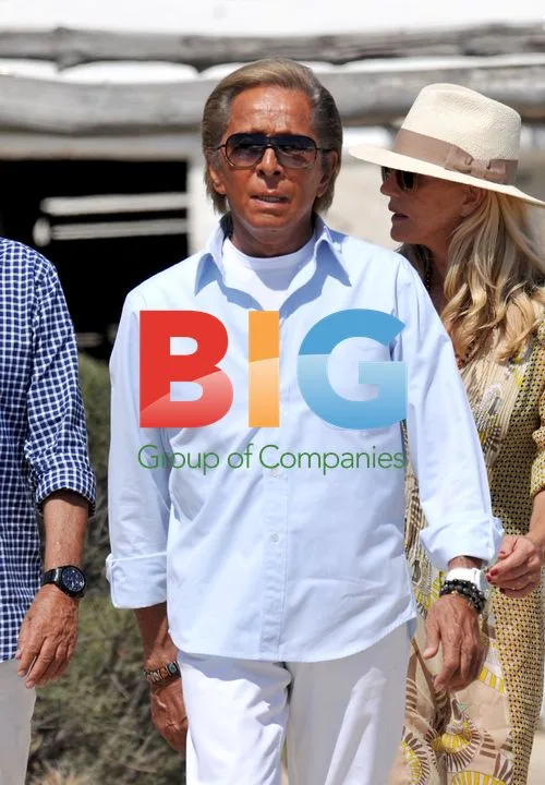Valentino Leaves Club 55 in St. Tropez