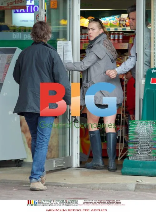 Kate Winslet at Petrol Station