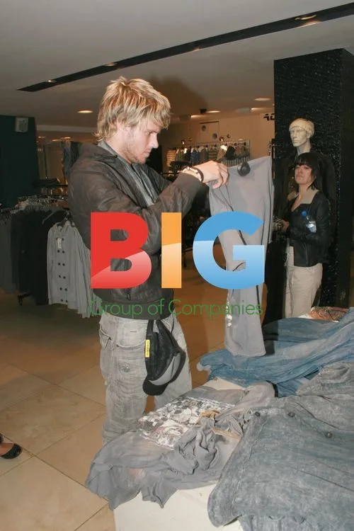 Big Brother's John James and Sam Pepper Shopping