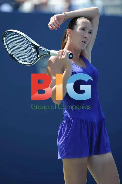 Jelena Jankovic returns volley at 2010 US Open