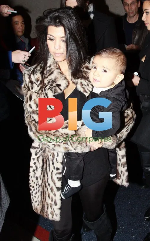 Kardashians Arrive at LAX from NYC
