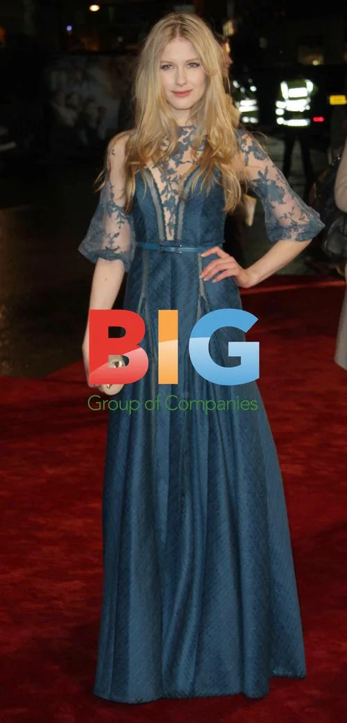 Laura Brent at 'Narnia' Premiere