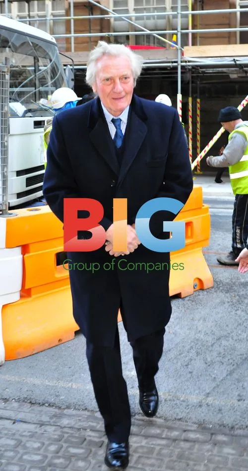 Michael Heseltine Arrives for Debate