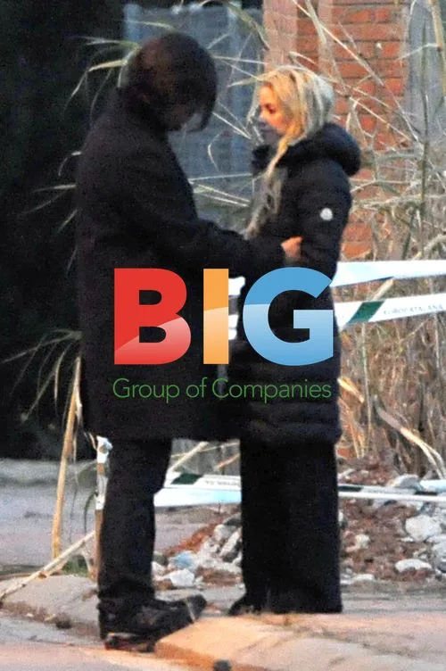 Shakira and Antonio de la Rua stroll in Barcelona