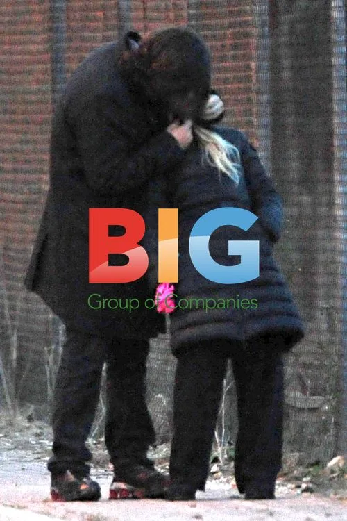 Shakira and boyfriend have romantic stroll in Barcelona