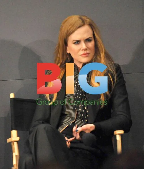 Nicole Kidman and Aaron Eckhart at Apple Store Soho