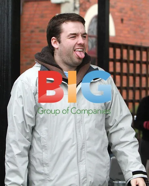 Jason Manford Opens Fun Walk for Manchester Children's Hospital