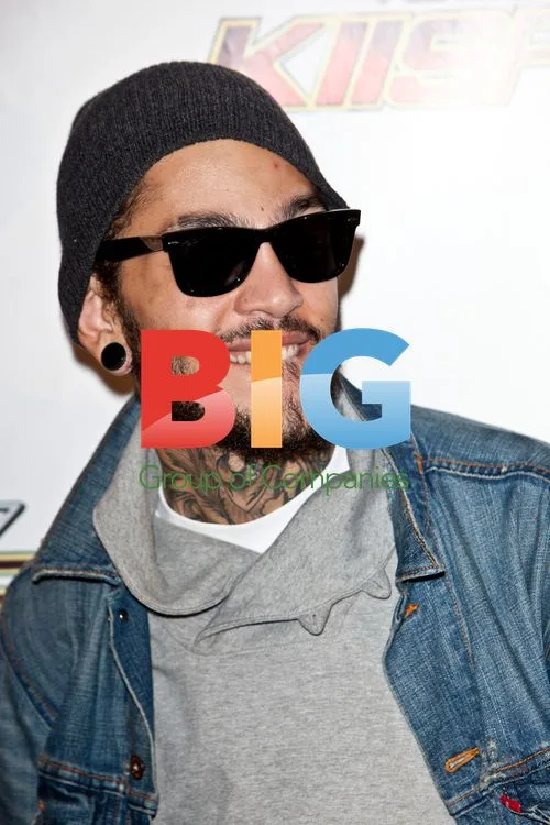 Travie McCoy at Jingle Ball 2010