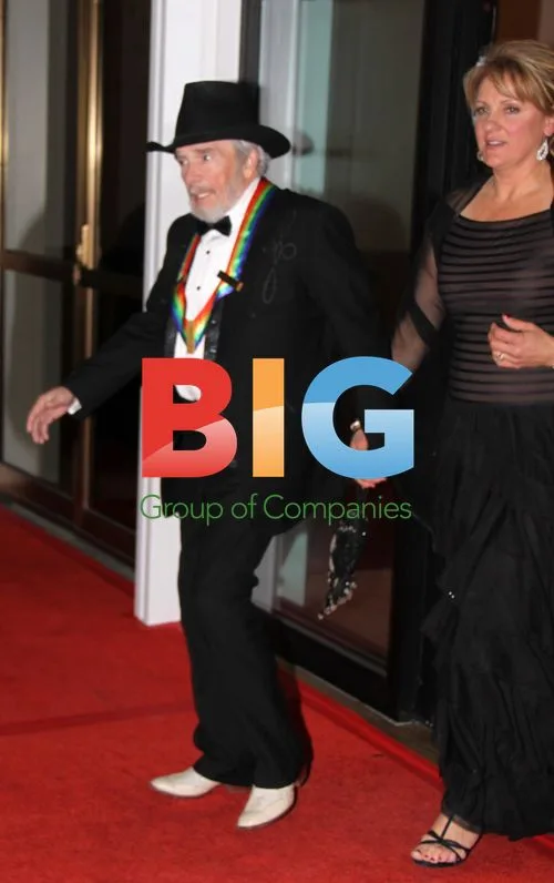 Merle Haggard arrives for Kennedy Center Honors