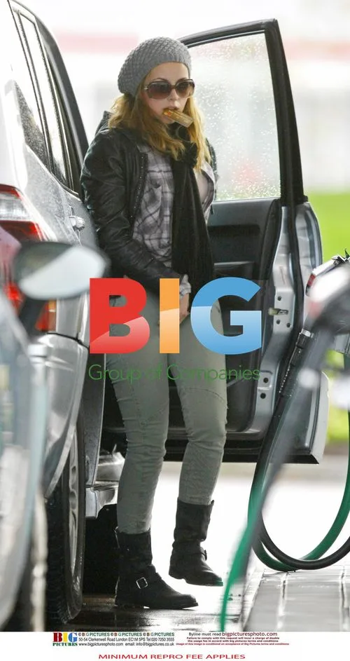 Charlotte Church Pumps Gas, Shops