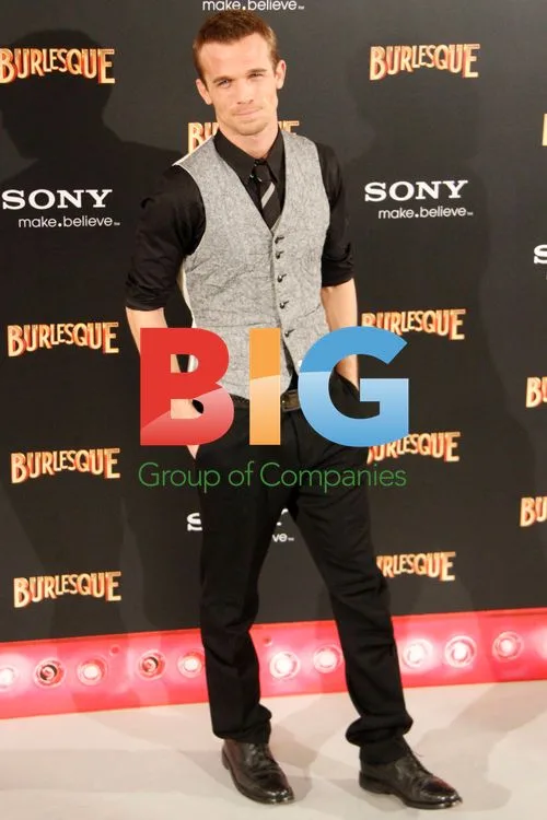 Christina Aguilera, Kristen Bell, at 'Burlesque' Photocall