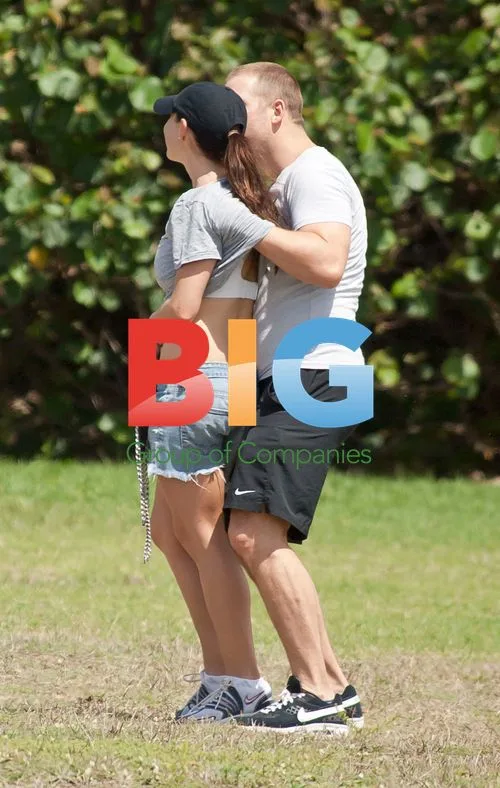 Kate Ritchie and Stuart Webb's Coogee Stroll