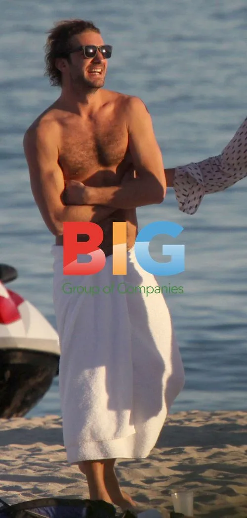 Stavros Niarchos III having fun on Miami beach