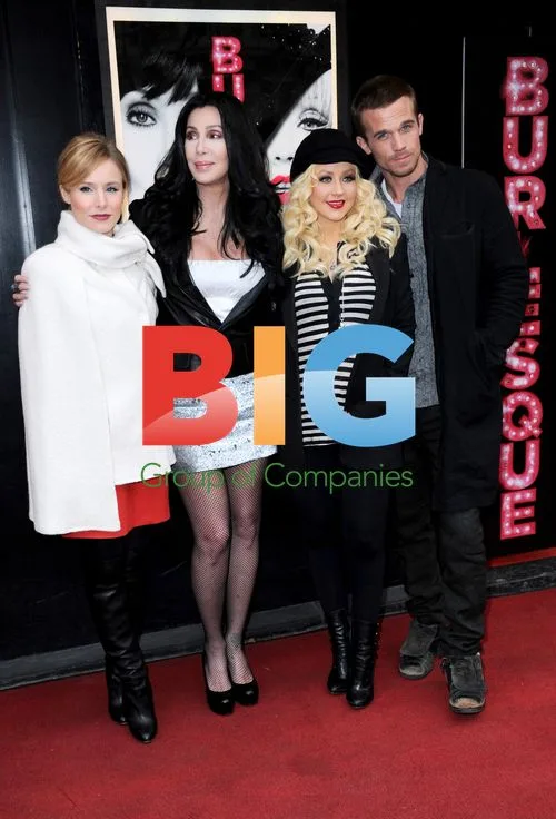 Cher, Christina Aguilera, Kristen Bell and Cam Gigandet at 'Burlesque' photocall