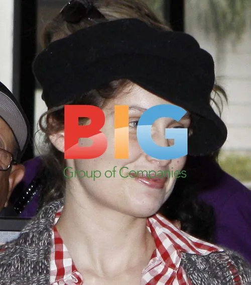 Laetitia Casta with fiance at LAX