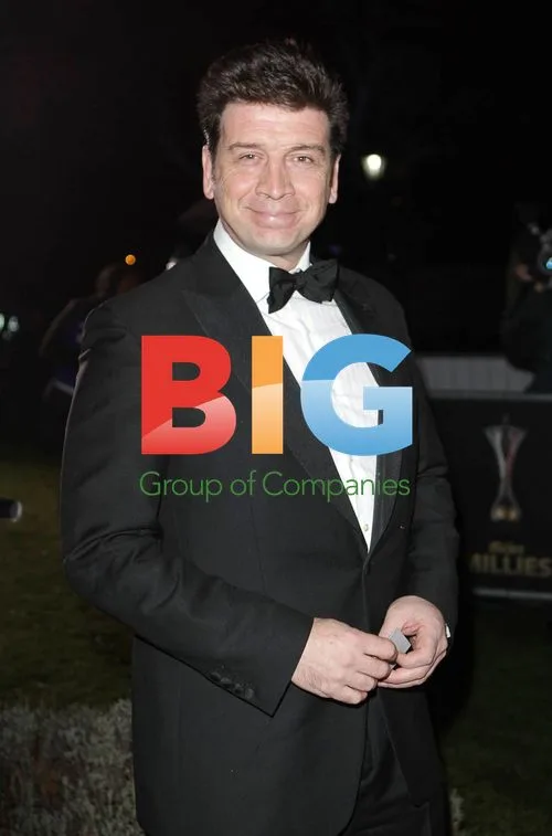 Nick Knowles at 2010 Military Awards