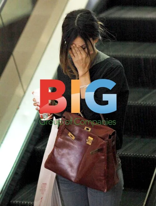 Rachel Bilson at Glendale Galleria