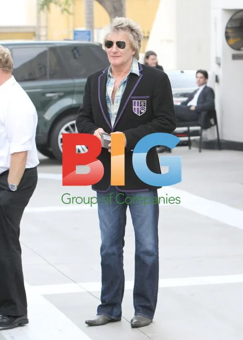 Rod Stewart Christmas Shopping
