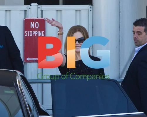 Nicole Kidman Arrives in Sydney with Family
