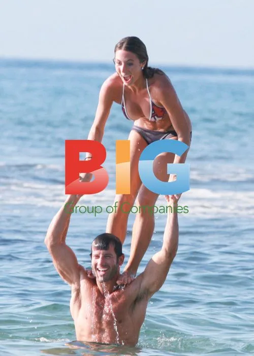 Tenley Molzahn and Kiptyn Locke on Maui Beach
