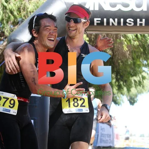 Jenson Button and Jessica Michibata at Triathlon