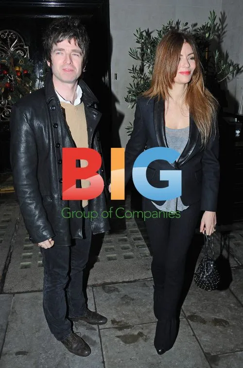 Noel Gallagher and Sara MacDonald Leaving Restaurant