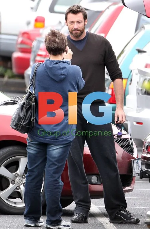 Hugh Jackman Buys Herbs in Melbourne