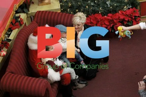 Gwen Stefani and Family Visit Santa