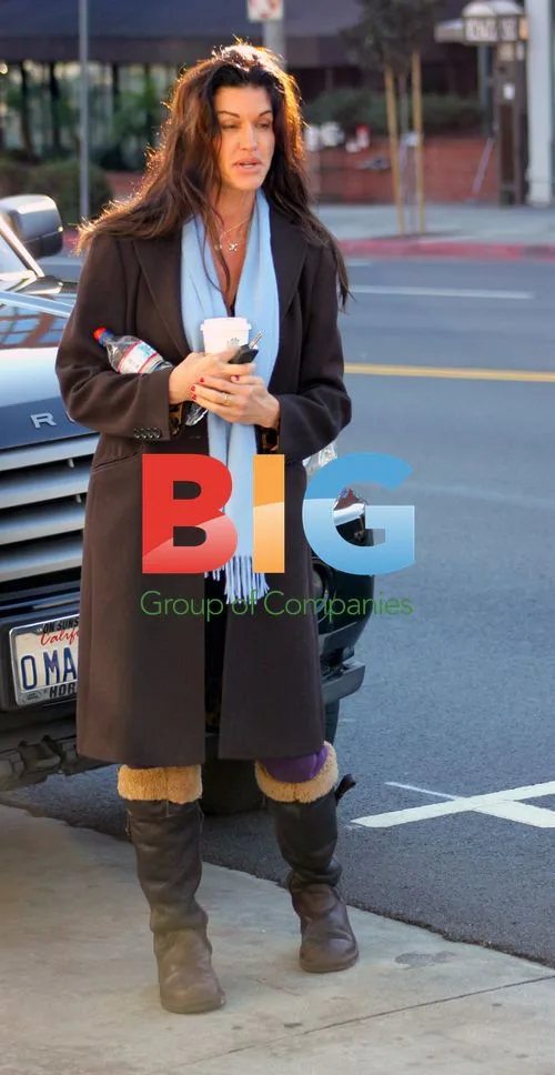 Janice Dickinson Gets Coffee in Beverly Hills