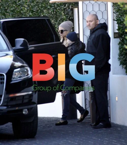 Nicole Richie, Joel Madden, and Sparrow