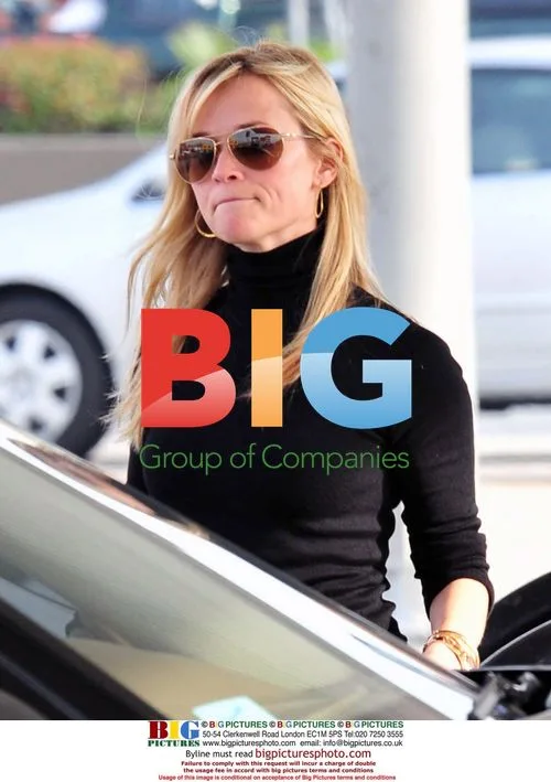 Reese Witherspoon Spotted Shopping in West LA
