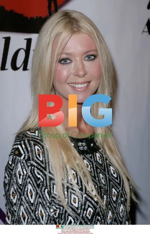 Tara Reid at Charity Event
