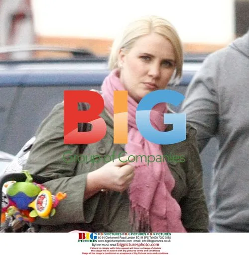Claire Richards Out With Family