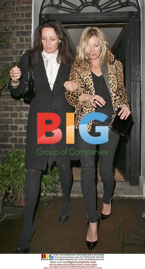 Kate Moss Leaves the Ivy with Powder-Covered Jeans