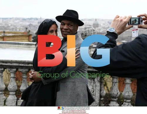 Mike Tyson and Wife Explore Rome