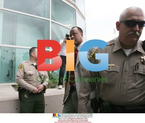 Dr Conrad Murray Arrives at LAX Court