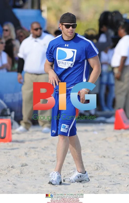 Kullan Lutz at Celebrity Beach Bowl