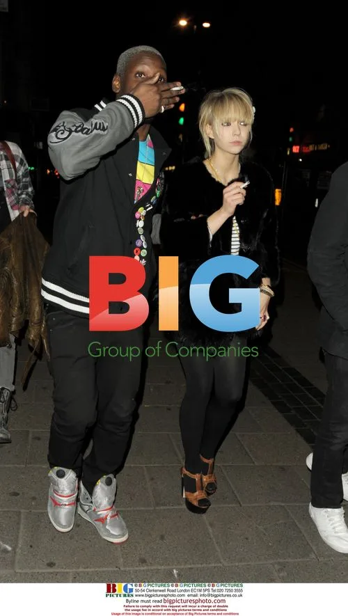 Ekaterina Ivanova out with friends in London