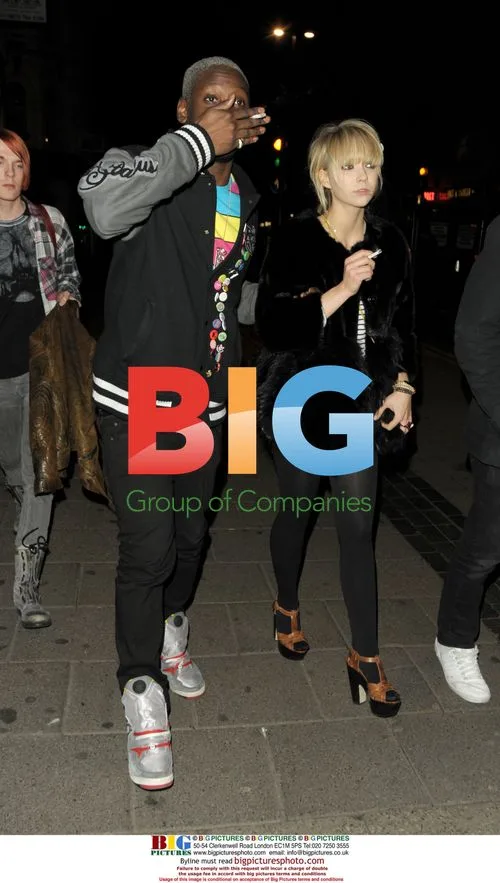 Ekaterina Ivanova Out with Friends in London
