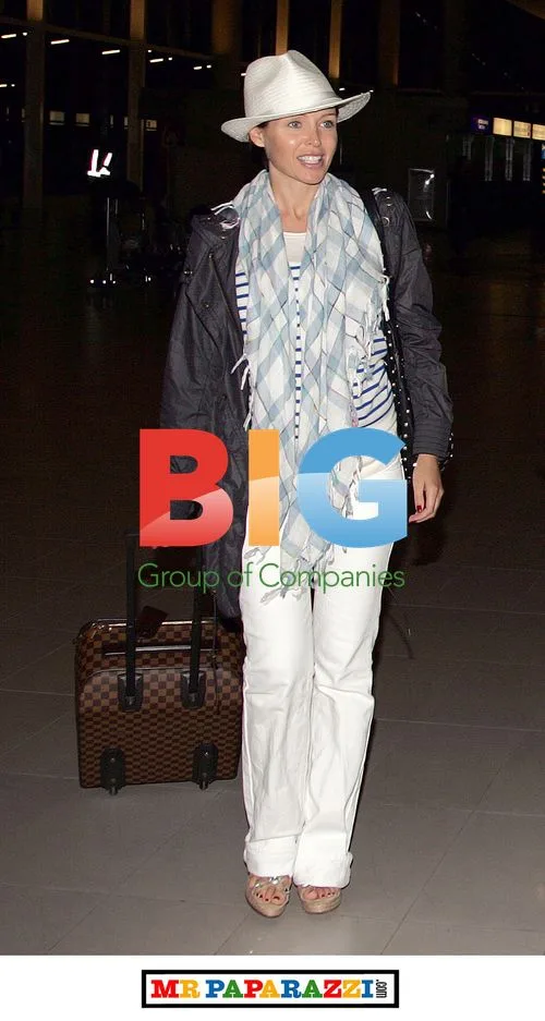 Dannii Minogue and Kris Smith leave Cape Town