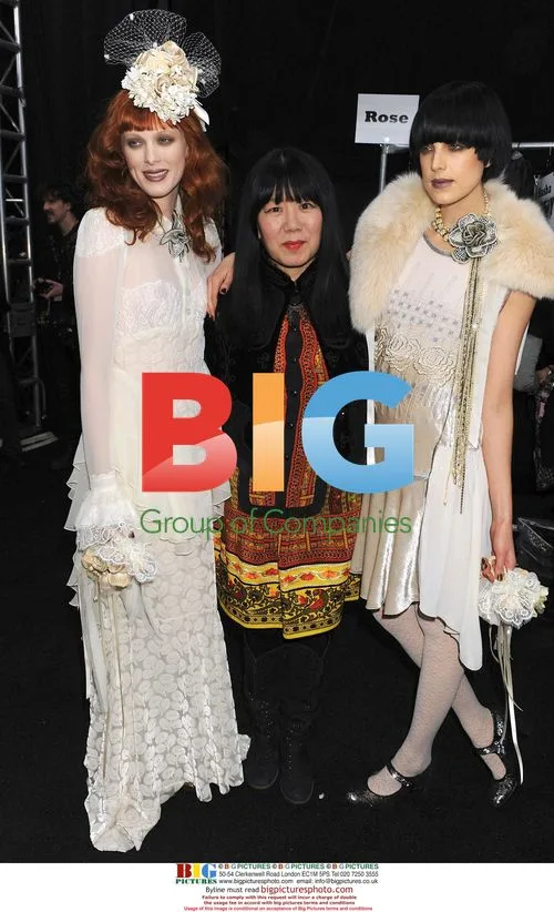 Karen Elson, Anna Sui, Agyness Deyn at Anna Sui Fall 2010 Show